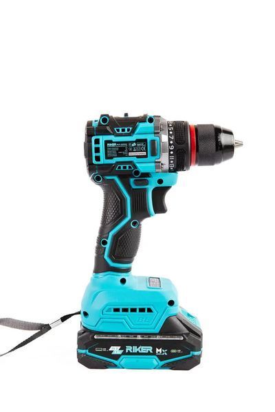 Аккумуляторный шуруповерт RIKER RCD 20/55W MX, 20 В, 55 Нм, бесщеточный, 2 аккумулятора RK0004 фото